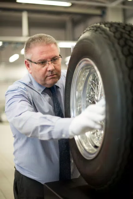 Ferrari Officine Classiche (2)