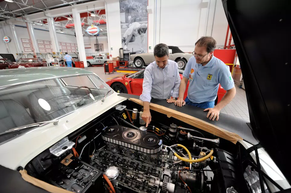Ferrari Officine Classiche (5)